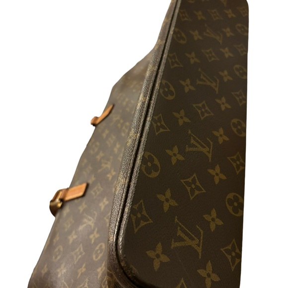 Authentic Louis vuitton Luco Tote. - Picture 4 of 9